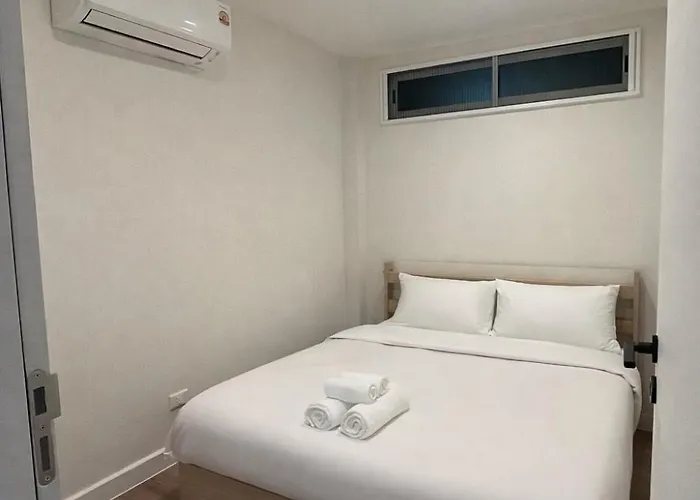 Guest house Rung Rueang House Ratchadaphisek Bangkok